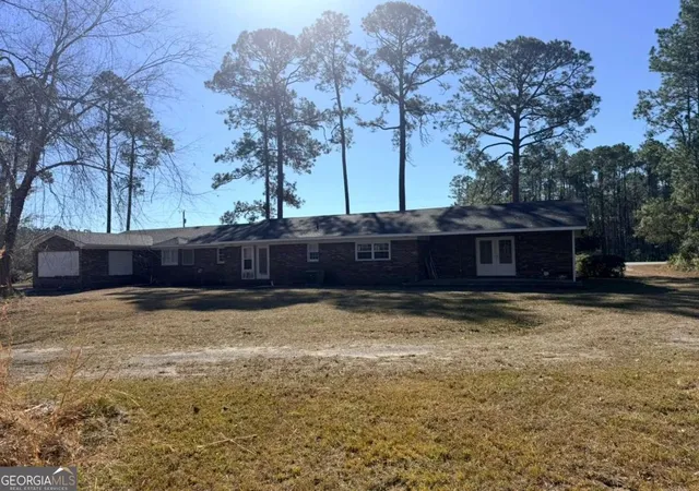 Photo 4 of Single family home for sale at 2993 Golden Isle E, Baxley, GA 31513 | MLS# 10813016 | Listing updated on 2026-09-13