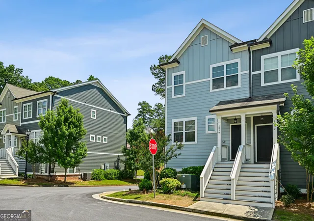 Photo 4 of Townhouse for sale at 1339 Callahan Cvs Se, Atlanta, GA 30316 | MLS# 10824936 | Listing updated on 2026-10-17