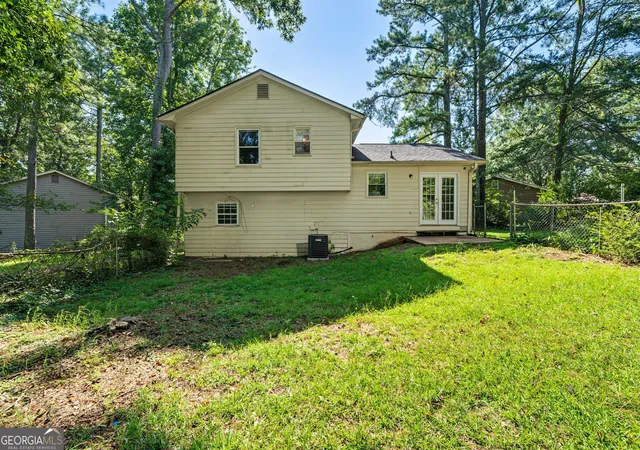 2nd image of 576 Dove Tail Ct Se, Conyers, GA 30013 | MLS# 10827480