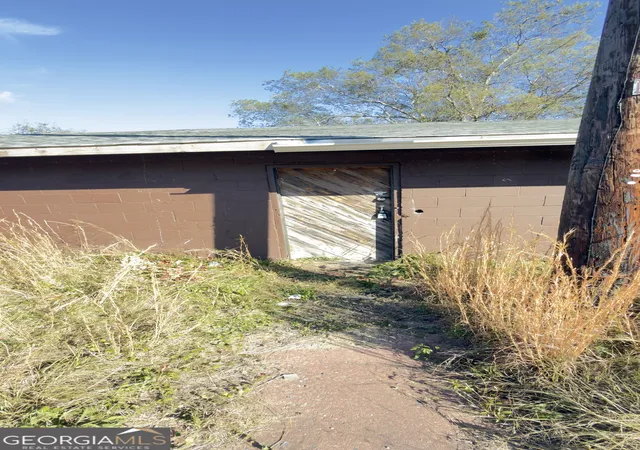 Photo 3 of Single family home for sale at 3581 Hollingsworth Rd, Macon, GA 31210 | MLS# 10791483 | Listing updated on 2026-09-16