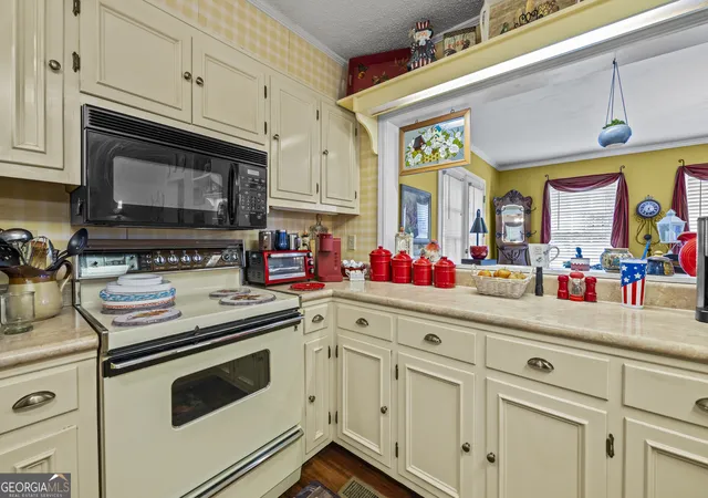 Photo 4 of Sale Pending at 134 Skelton St, Royston, GA 30662 | MLS# 10804114 | Listing updated on 2026-09-01