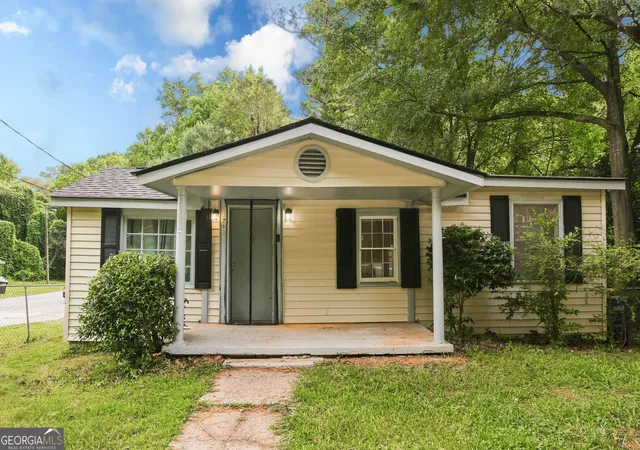Photo 1 of Single family home for sale at 293 E Carver Dr, Athens, GA 30601 | MLS# 10823377 | Listing updated on 2026-09-03
