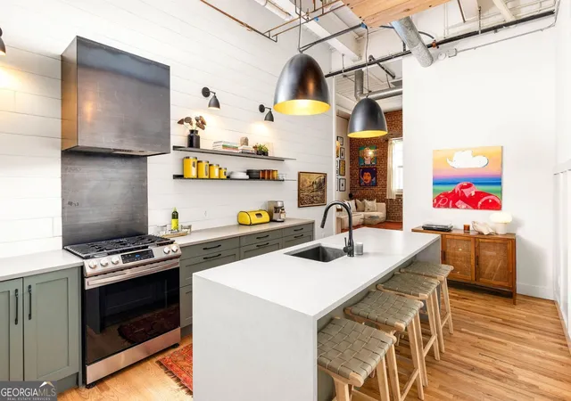 Photo 1 of Sale Pending at 320 Martin Luther King Jr Dr Se #11, Atlanta, GA 30312 | MLS# 10829935 | Listing updated on 2026-09-11