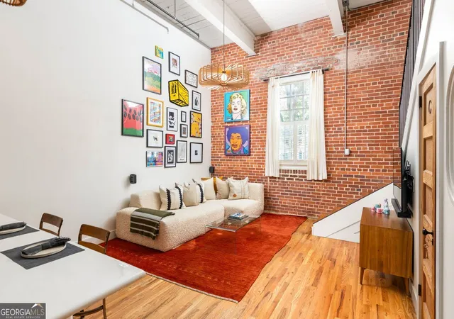 Photo 2 of Sale Pending at 320 Martin Luther King Jr Dr Se #11, Atlanta, GA 30312 | MLS# 10829935 | Listing updated on 2026-09-11