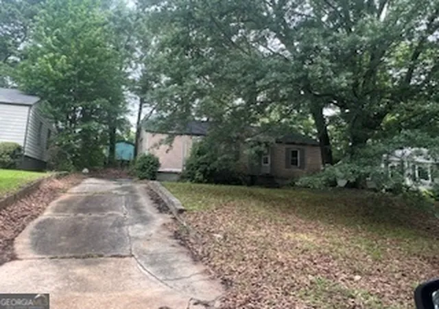 2nd image of 1339 Lanvale Dr Sw,, Atlanta, GA 30310 | MLS# 10717141
