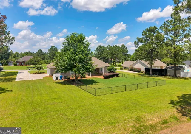 2nd image of 410 Heartwood Ln, Dublin, GA 31021 | MLS# 10799481
