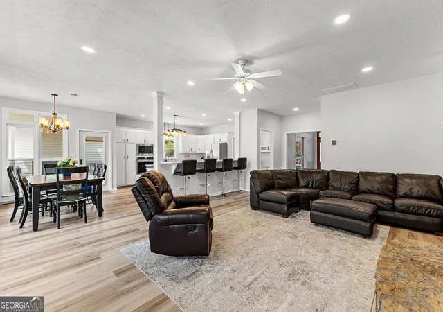 Photo 3 of Single family home for sale at 5 Hubert Russell Rd, Pine Mountain, GA 31822 | MLS# 10826675 | Listing updated on 2026-09-09