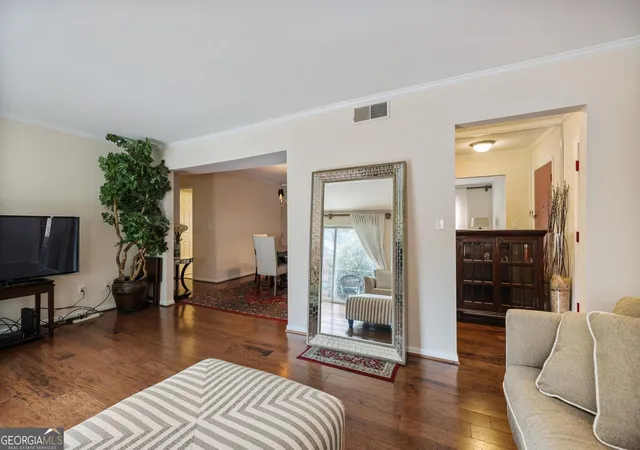Photo 4 of Condo for sale at 6851 Roswell Rd #F5, Sandy Springs, GA 30328 | MLS# 10835184 | Listing updated on 2026-09-14