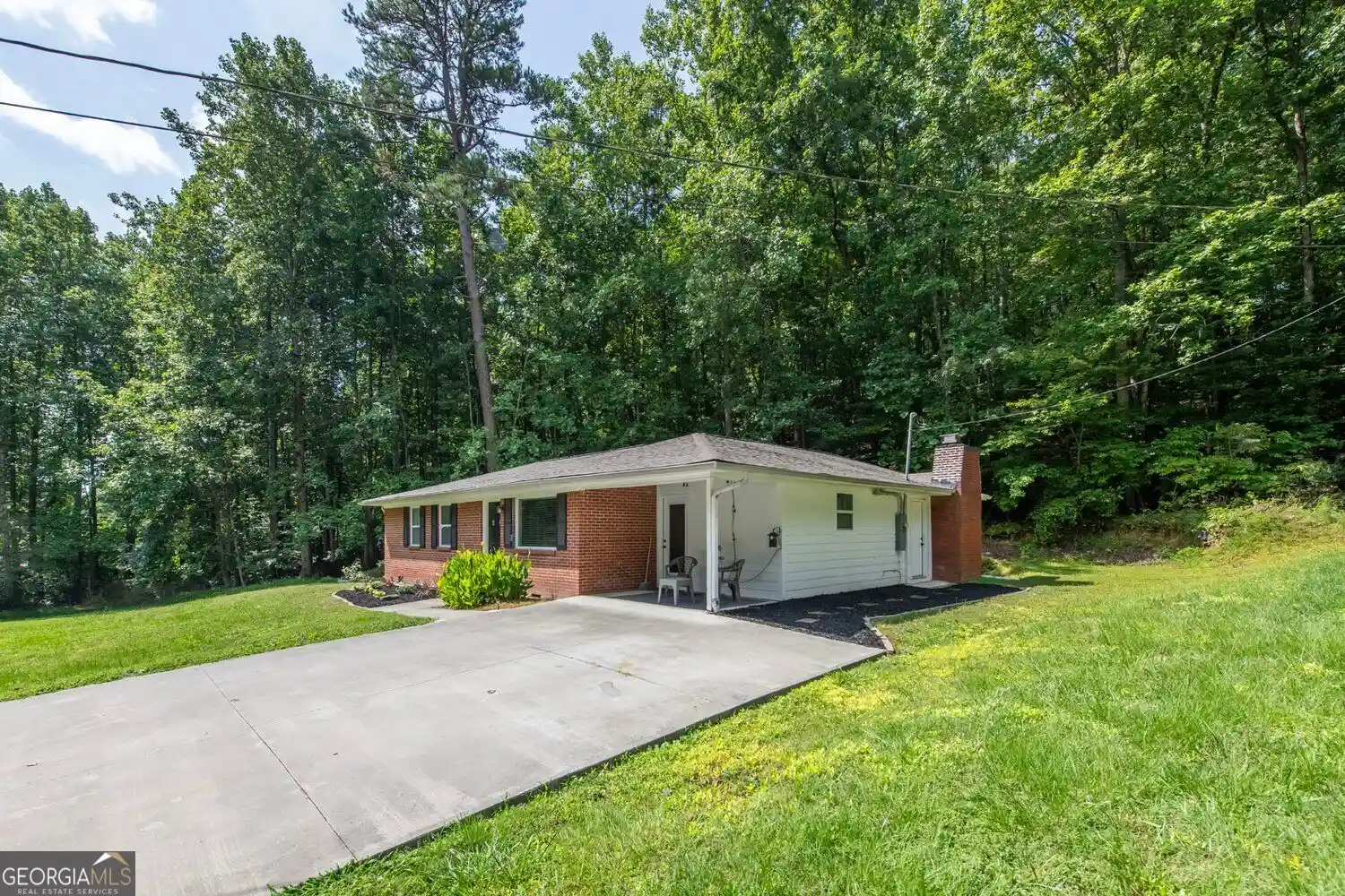 Photo 1 of Single family home for sale at 42 Carpenter Ln, Dahlonega, GA 30533 | MLS# 10867793 | Listing updated on 2026-10-20