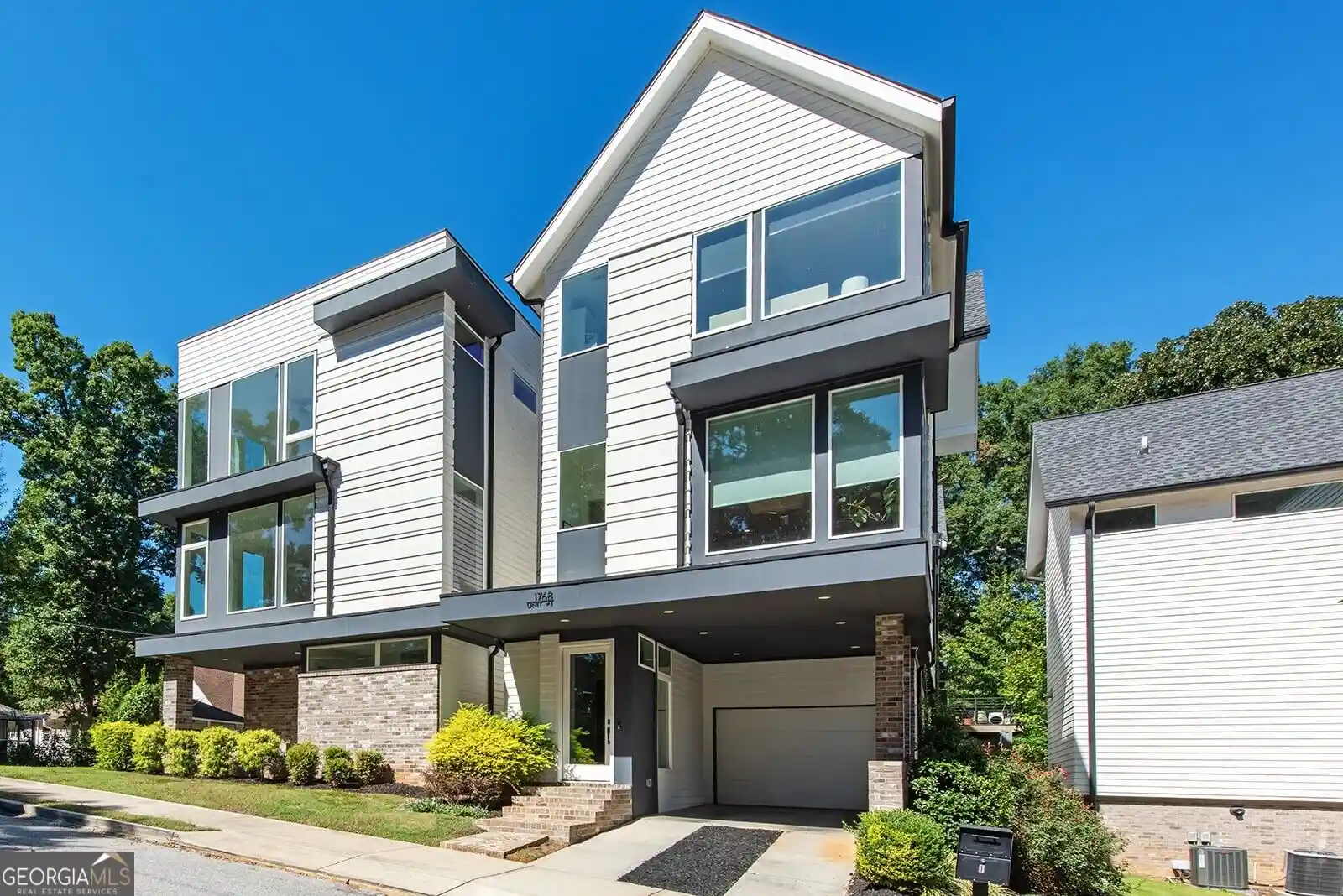Photo 1 of Single family home for sale at 1768 Marietta Rd Nw, Atlanta, GA 30318 | MLS# 10869417 | Listing updated on 2026-10-22