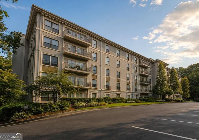 2nd image of 3203 Lenox Rd Ne #24, Atlanta, GA 30324 | MLS# 10793559