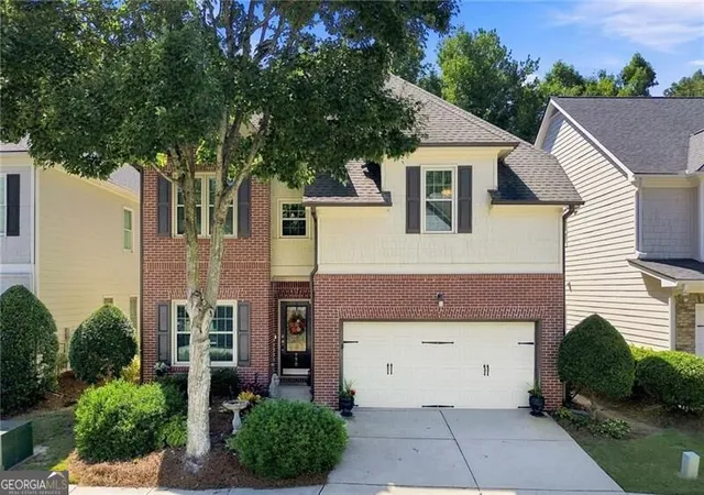 Photo 1 of Single family home for sale at 220 Water Oak Pl, Milton, GA 30009 | MLS# 10832161 | Listing updated on 2026-08-26
