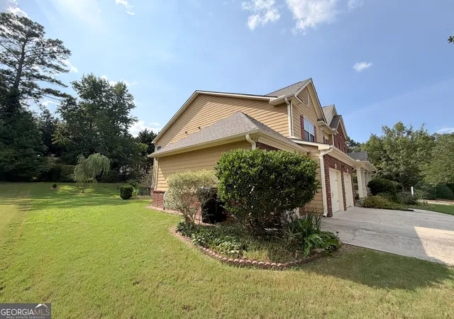 Photo 3 of Single family home for sale at 1970 Broadleaf Ln, Powder Springs, GA 30127 | MLS# 10826174 | Listing updated on 2026-08-24