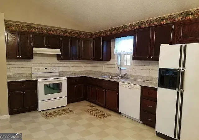 2nd image of 247 Sonora Dr Se, Calhoun, GA 30701 | MLS# 10810188