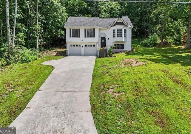 Photo 4 of Single family home for sale at 58 Willow Bend Dr Nw, Cartersville, GA 30121 | MLS# 10823955 | Listing updated on 2026-09-29