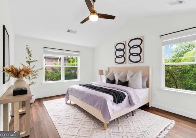 Photo 4 of Townhouse for sale at 1365 Memorial Dr SE #4, Atlanta, GA 30317 | MLS# 10791730 | Listing updated on 2026-08-19