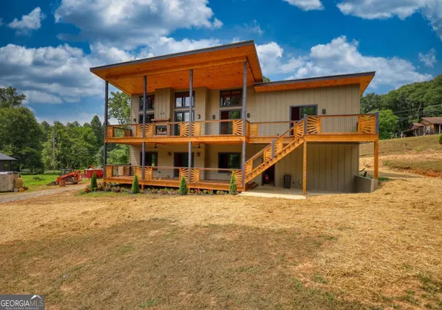 Photo 1 of Single family home for sale at 483 Church St, Blue Ridge, GA 30513 | MLS# 10817577 | Listing updated on 2026-09-07
