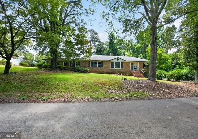 1st image of 43 Mountain View Dr, Toccoa, GA 30577 | MLS# 10825578
