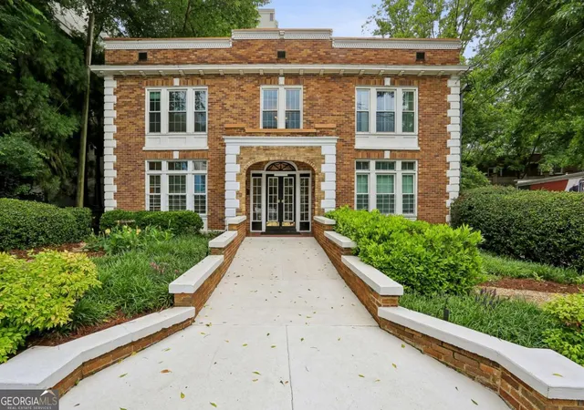 2nd image of 242 12th St Ne #16, Atlanta, GA 30309 | MLS# 10773465