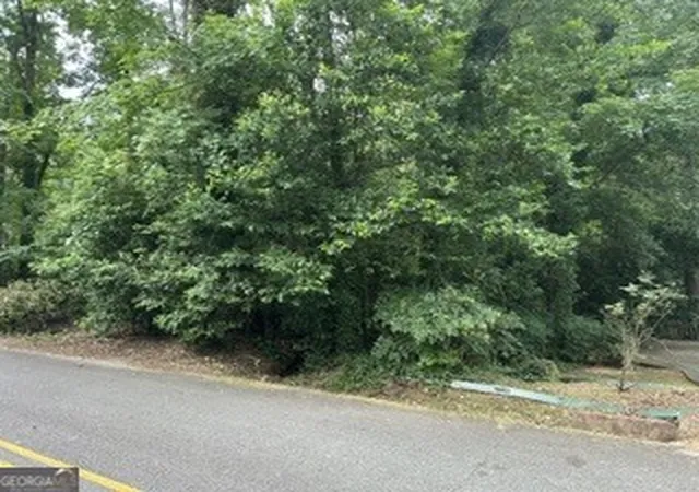 2nd image of 3736 Overlook Dr, Macon, GA 31204 | MLS# 10792987