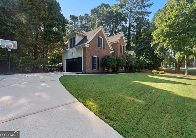 Photo 2 of Single family home for sale at 165 Browns Crossing Dr, Fayetteville, GA 30215 | MLS# 10825642 | Listing updated on 2026-09-13