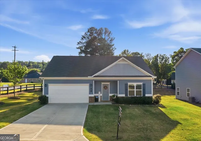 Photo 1 of Single family home for sale at 1 Longbrooke Dr Se, Rome, GA 30161 | MLS# 10648300 | Listing updated on 2026-08-31