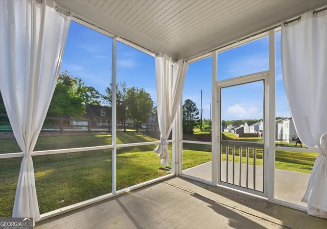 Photo 2 of Single family home for sale at 1 Longbrooke Dr Se, Rome, GA 30161 | MLS# 10648300 | Listing updated on 2026-08-31