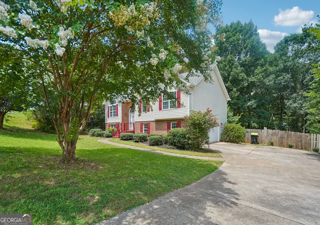 Photo 3 of Single family home for sale at 175 Morningview, Hampton, GA 30228 | MLS# 10811838 | Listing updated on 2026-09-16