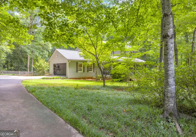 Homes for sale in Winterville, GA | 205 Bentwood Trl, Winterville, GA 30683 | MLS# 10791589