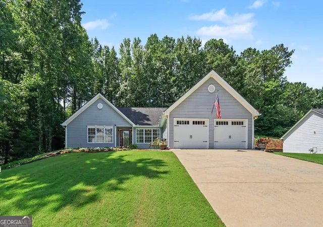 1st image of 29 Oakridge Ct, Douglasville, GA 30134 | MLS# 10825504