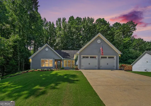2nd image of 29 Oakridge Ct, Douglasville, GA 30134 | MLS# 10825504