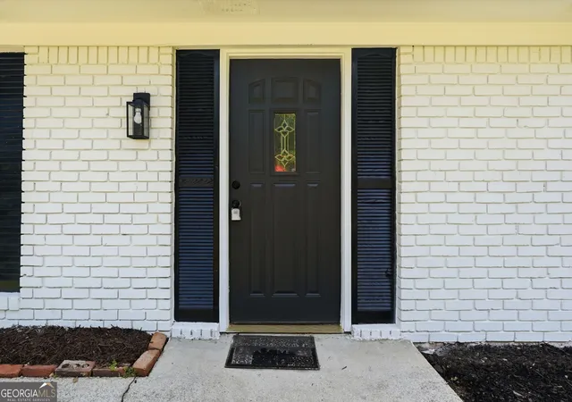 3rd image of 1808 Singer Wy, Lithonia, GA 30058 | MLS# 10760649