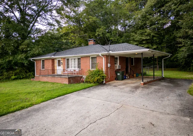 Photo 3 of Single family home for sale at 6136 Washington St Sw, Covington, GA 30014 | MLS# 10823515 | Listing updated on 2026-09-18