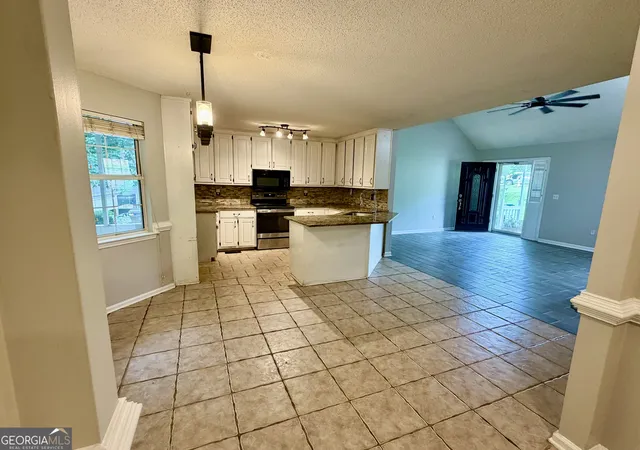 Photo 4 of Single family home for sale at 130 Lakefront Dr, Covington, GA 30016 | MLS# 10712331 | Listing updated on 2026-08-05