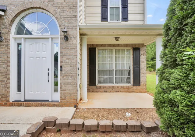 2nd image of 1668 Bennett Dr, Mcdonough, GA 30253 | MLS# 10803492