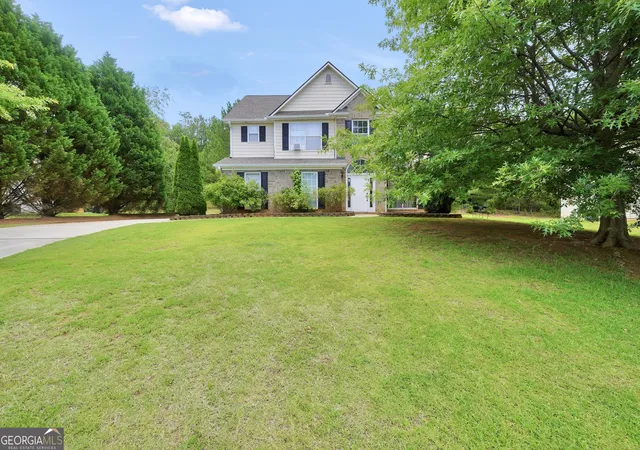 3rd image of 1668 Bennett Dr, Mcdonough, GA 30253 | MLS# 10803492