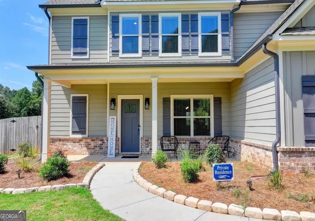 Photo 4 of Sale Pending at 4500 Bay Crk Rd, Loganville, GA 30052 | MLS# 10739219 | Listing updated on 2026-09-16