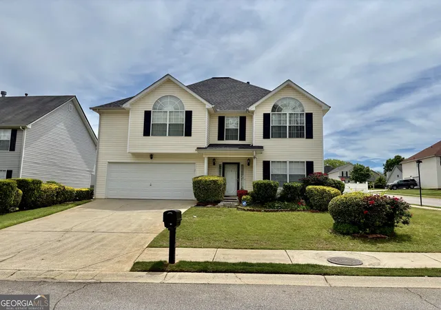 Photo 3 of Single family home for sale at 1130 Ivey Ln, Mcdonough, GA 30253 | MLS# 10805642 | Listing updated on 2026-09-15