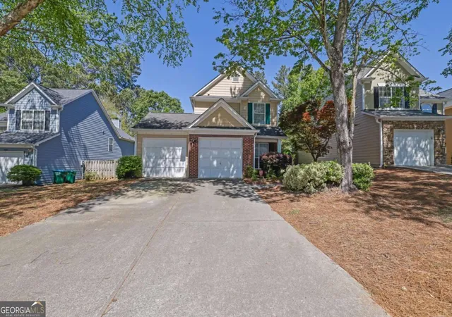 Photo 1 of Single family home for sale at 4095 Beaver Oaks Dr, Duluth, GA 30096 | MLS# 10735650 | Listing updated on 2026-07-15
