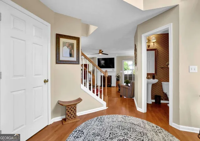 Photo 3 of Single family home for sale at 4095 Beaver Oaks Dr, Duluth, GA 30096 | MLS# 10735650 | Listing updated on 2026-07-15