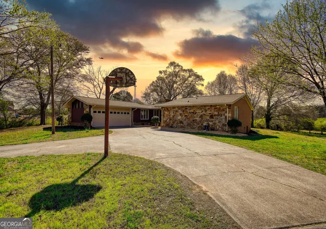 3rd image of 610 Loth Wages Rd, Dacula, GA 30019 | MLS# 10623578