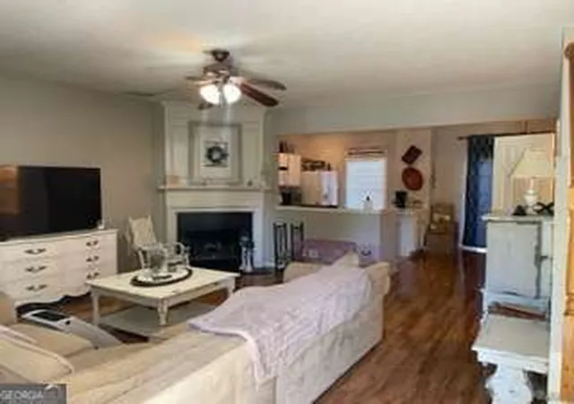 2nd image of 1713 Stanwood Dr Nw, Kennesaw, GA 30152 | MLS# 10818156