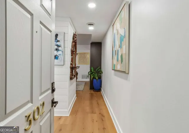 Photo 2 of Condo for sale at 2632 Peachtree Rd Nw #302B, Atlanta, GA 30305 | MLS# 10772189 | Listing updated on 2026-09-11