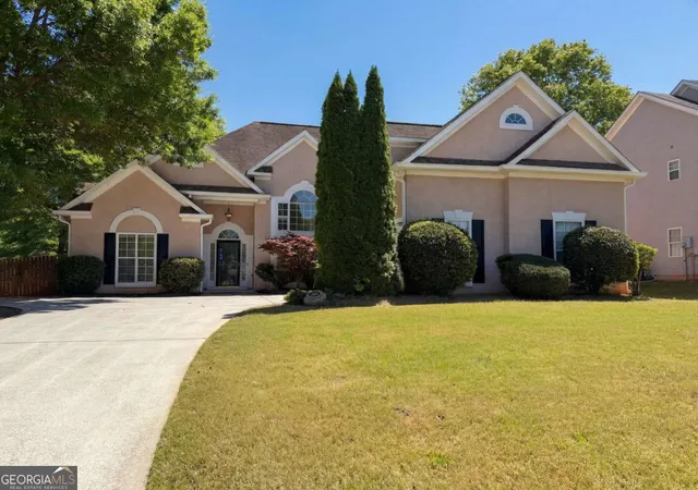 Photo 2 of Single family home for sale at 404 Eaglet Ct, Mcdonough, GA 30253 | MLS# 10730990 | Listing updated on 2026-09-20