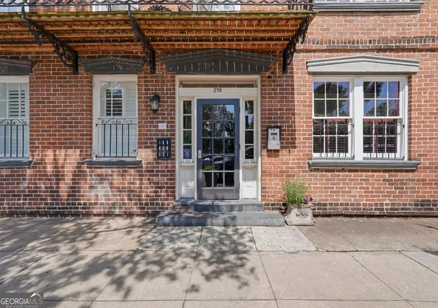 Homes for sale in Savannah, GA | 219 Abercorn St #APT F3, Savannah, GA 31401 | MLS# 10765131