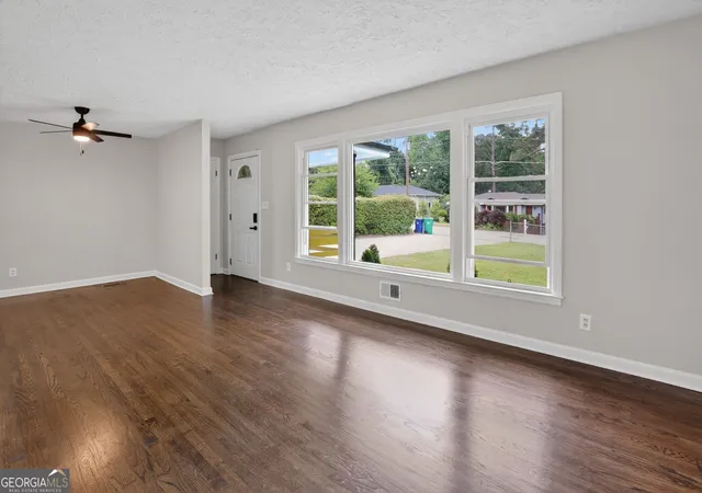 Photo 2 of Single family home for sale at 3081 Glendale Ct, Decatur, GA 30032 | MLS# 10834941 | Listing updated on 2026-10-07