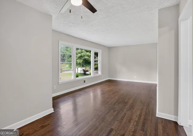 Photo 3 of Single family home for sale at 3081 Glendale Ct, Decatur, GA 30032 | MLS# 10834941 | Listing updated on 2026-10-07
