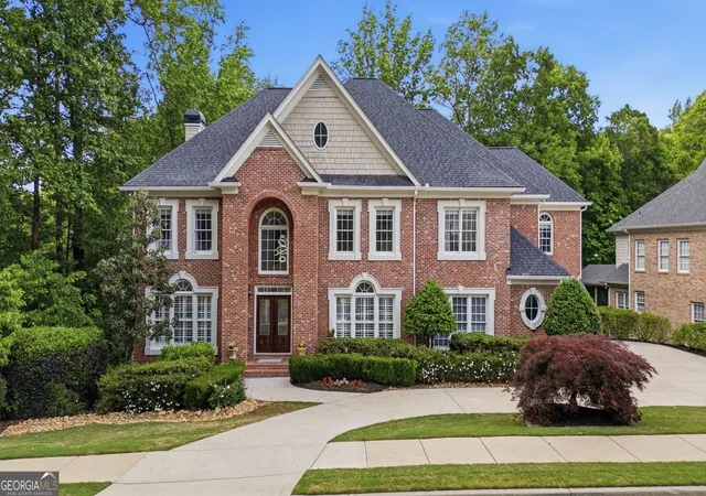 Photo 2 of Mansion for sale at 4545 Bastion Dr, Roswell, GA 30075 | MLS# 10753854 | Listing updated on 2026-06-07