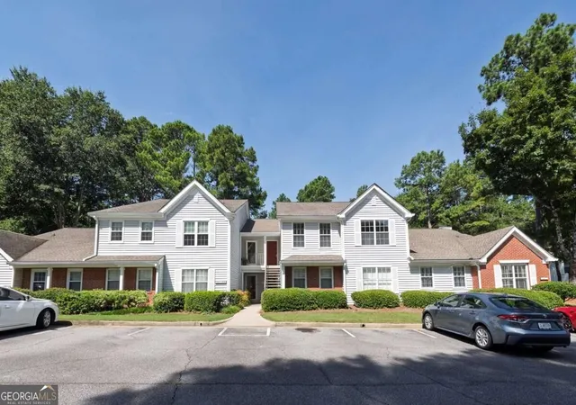 Photo 2 of Condo for sale at 4106 Whitehall Wy, Alpharetta, GA 30004 | MLS# 10829600 | Listing updated on 2026-09-05
