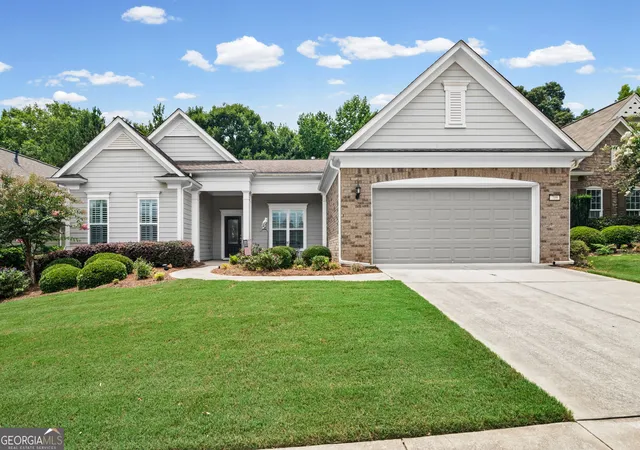 Photo 3 of Single family home for sale at 709 Tee Box Dr, Griffin, GA 30223 | MLS# 10806500 | Listing updated on 2026-09-17